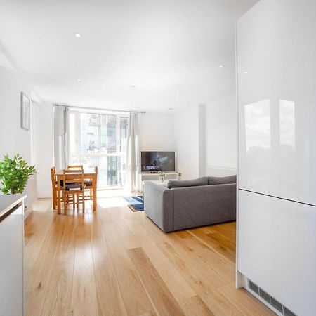 La Creme 1 Bed Apartment - Canning Town London Exterior photo